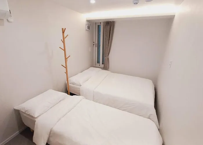 1996 Jongro Guest house 3*